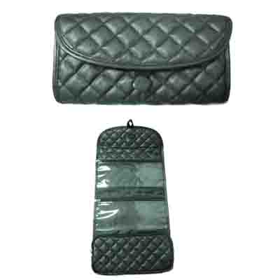 Quilted pu hanging cosmetic travel bag